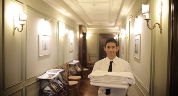 Hotel Jobs in Italy 2026 – Housekeeping, Chef & Receptionist Positions Open